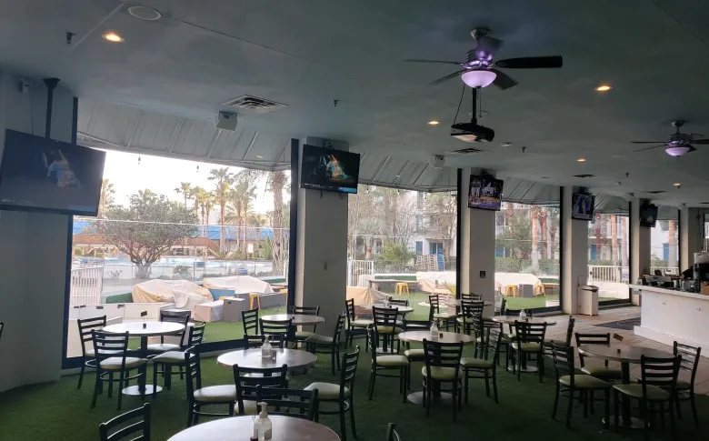 Sports Bar 1